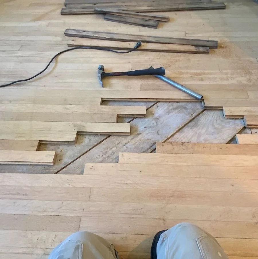 Flooring Contractor in Livonia, MI Flooring Contractor in Livonia, MI